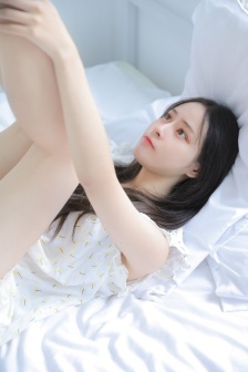 帝王怀孕肚腹圆隆憋尿